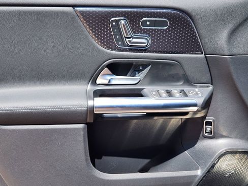 Used 2026 Mercedes-Benz GLA 250 4MATIC image 22