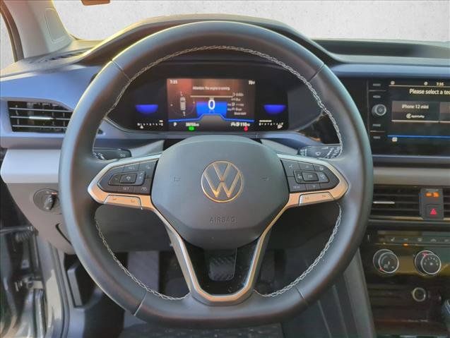 Used 2023 Volkswagen Taos SE FWD image 12