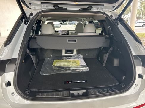 New 2026 Mitsubishi Outlander SE image 34