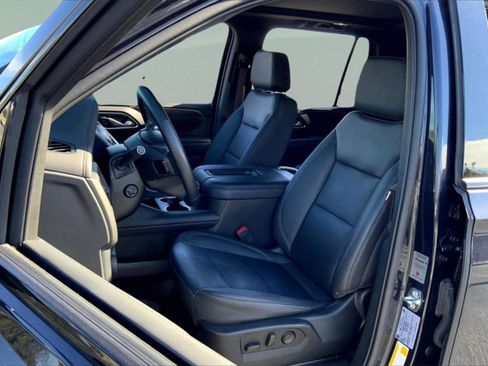 Used 2023 Chevrolet Tahoe Z71 w/ Luxury Package image 26