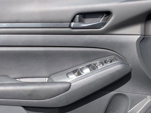 Certified 2025 Nissan Altima 2.5 S FWD image 13