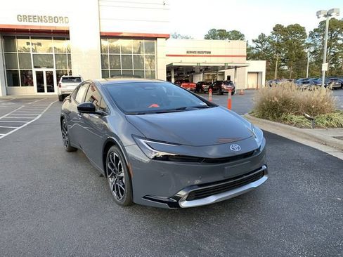 New 2026 Toyota Prius Plug-In Hybrid FWD image 2