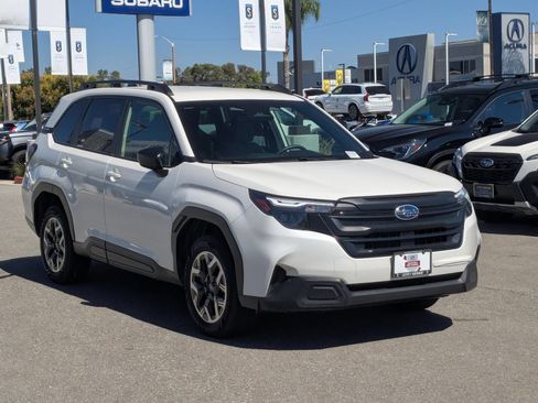 Certified 2025 Subaru Forester AWD/4WD image 7