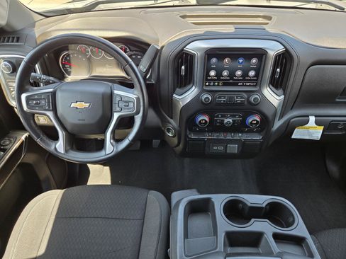 Used 2022 Chevrolet Silverado 1500 LT RWD image 6