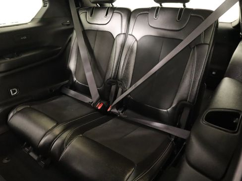 Used 2024 Jeep Grand Cherokee L Laredo image 13