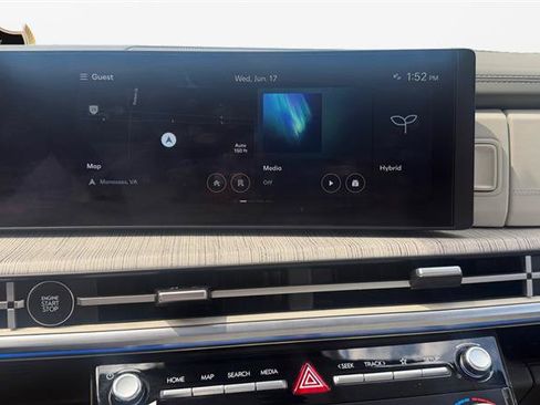 Used 2025 Hyundai Santa Fe Calligraphy FWD image 21