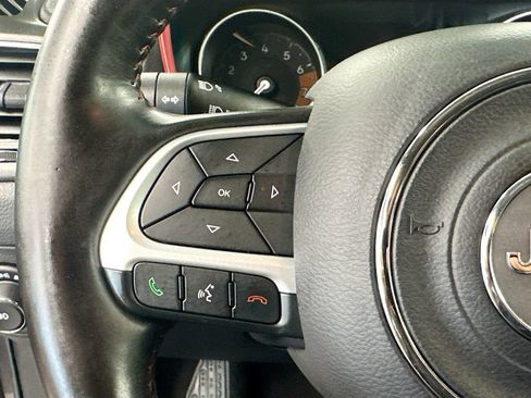 Used 2020 Jeep Compass Trailhawk w/ Leather Interior Group AWD/4WD image 8