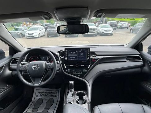 Used 2021 Toyota Camry XSE FWD image 14