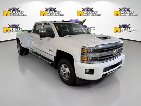 Used 2019 Chevrolet Silverado 3500 High Country AWD/4WD image 3