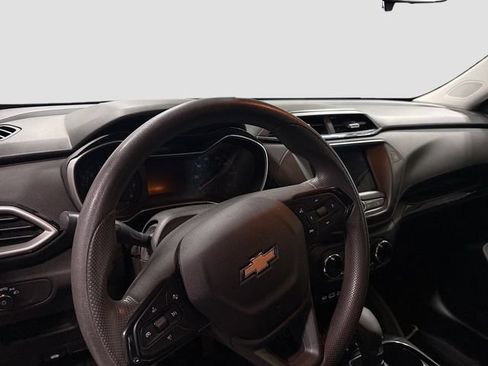 Used 2023 Chevrolet TrailBlazer LS FWD image 10