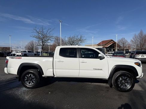 Certified 2021 Toyota Tacoma SR5 image 5