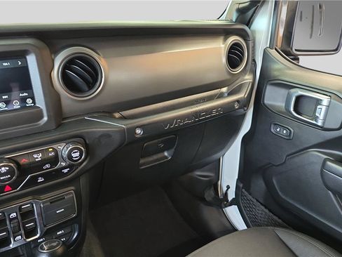 Used 2022 Jeep Wrangler Unlimited Sport AWD/4WD image 23