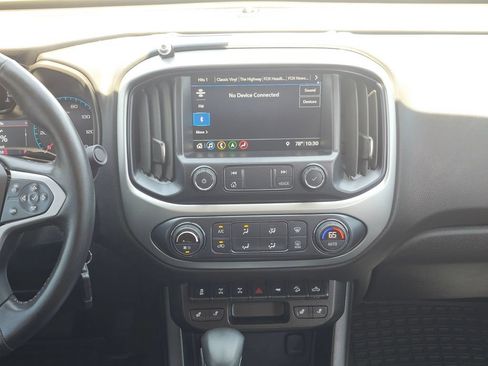 Used 2022 Chevrolet Colorado ZR2 AWD/4WD image 18