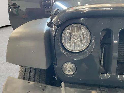 Used 2017 Jeep Wrangler Unlimited Sport w/ Quick Order Package 24S AWD/4WD image 51