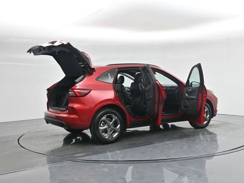 Certified 2024 Ford Escape ST-Line w/ Tech Pack #1 image 6