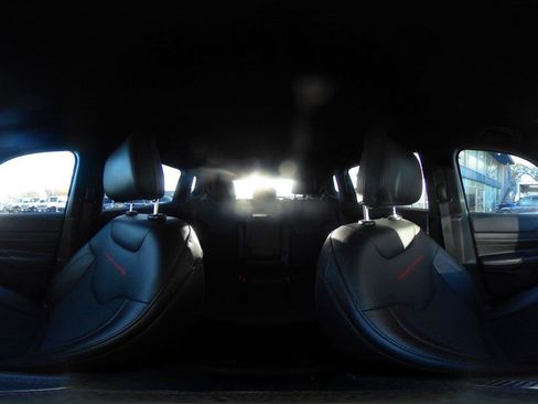 Used 2025 Jeep Compass Trailhawk image 41