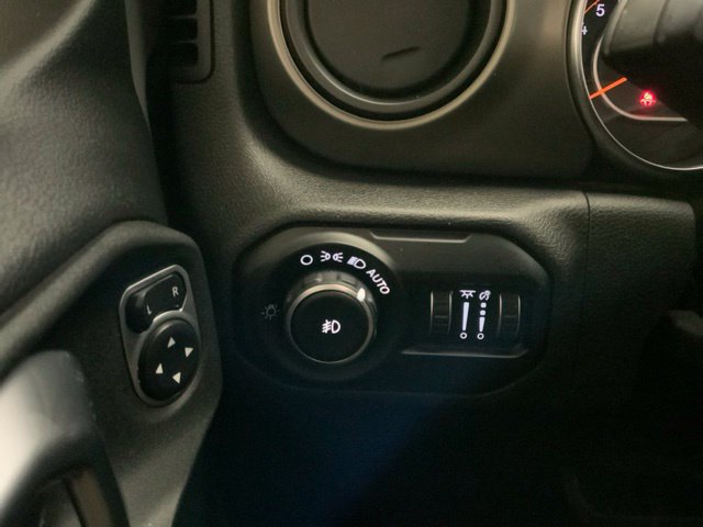 Used 2019 Jeep Wrangler Unlimited Sport S AWD/4WD image 26