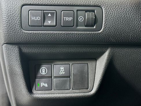 Used 2019 Honda Accord Touring image 17