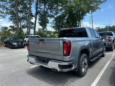 Used 2023 GMC Sierra 1500 SLT w/ SLT Convenience Package AWD/4WD image 5
