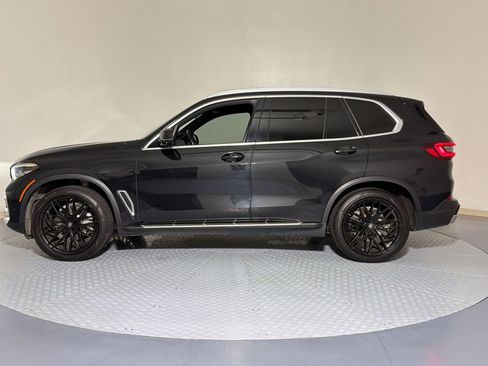 Used 2022 BMW X5 sDrive40i w/ Premium Package RWD image 2
