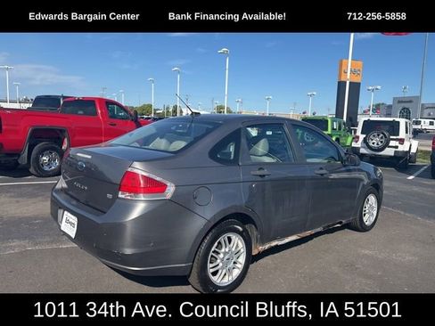 Used 2009 Ford Focus SE image 8