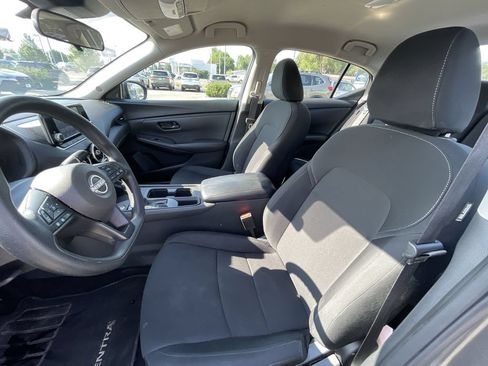 Used 2024 Nissan Sentra S FWD image 18