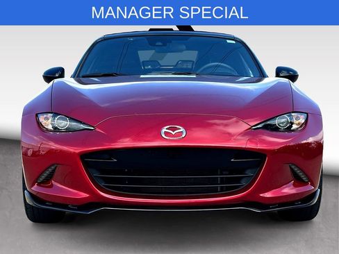 Used 2021 MAZDA MX-5 Miata Club RWD image 3