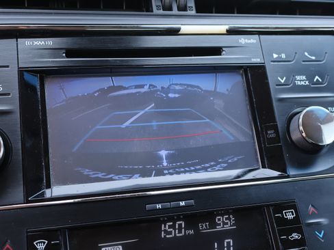 Used 2018 Toyota Avalon XLE Premium FWD image 19