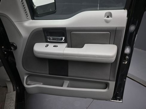 Used 2004 Ford F150 XLT RWD image 19