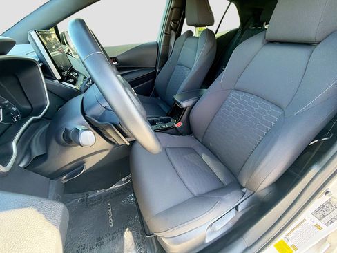 Used 2023 Toyota Corolla SE w/ SE Premium Package image 23