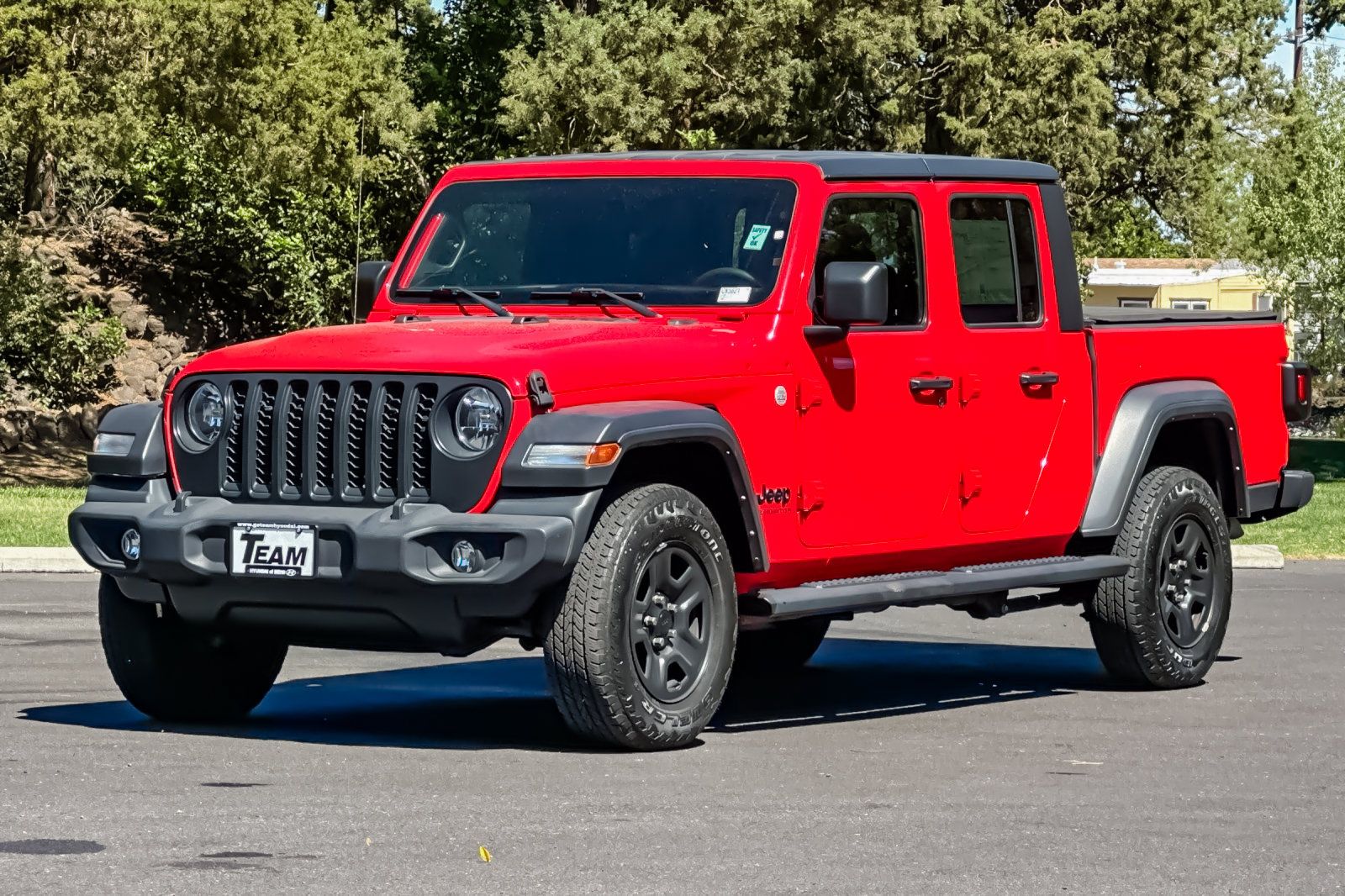 Used 2021 Jeep Gladiator Sport w/ Trailer Tow Package AWD/4WD image 9
