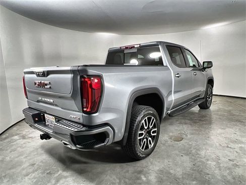 Used 2025 GMC Sierra 1500 AT4 w/ AT4 Premium Package image 8