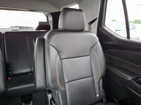 Used 2019 Chevrolet Traverse LT FWD image 21