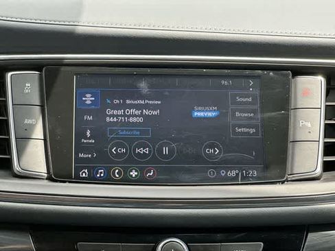 Used 2020 Buick Enclave Essence AWD/4WD image 11