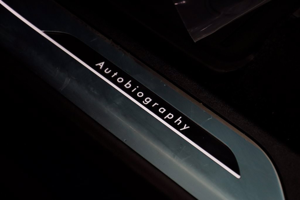 New 2026 Land Rover Range Rover Autobiography AWD/4WD image 8