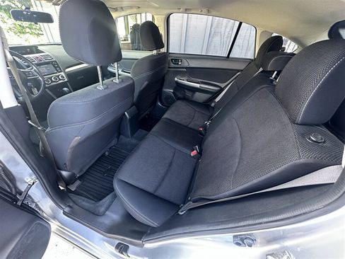 Used 2015 Subaru Crosstrek 2.0i Premium w/ Moonroof Package AWD/4WD image 11