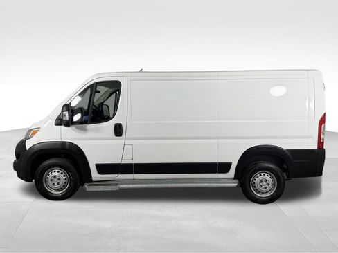 Used 2025 RAM ProMaster 2500 w/ U-Haul Equipment Group FWD image 10