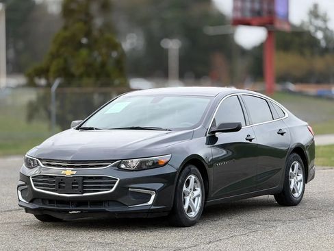 Used 2017 Chevrolet Malibu LS image 6