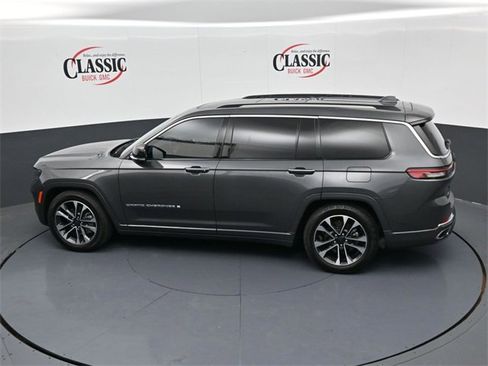 Used 2022 Jeep Grand Cherokee L Overland w/ Advanced Protech Group III image 15