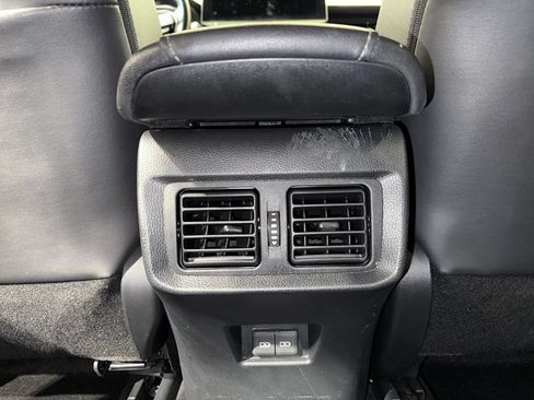 Certified 2023 Toyota Venza XLE AWD/4WD image 20