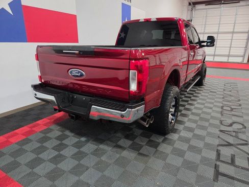Used 2019 Ford F250 XLT w/ XLT Premium Package image 19