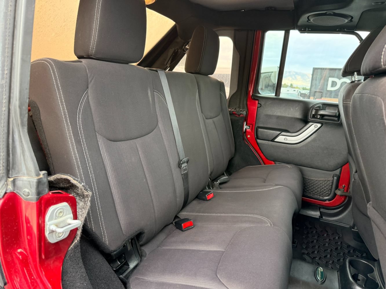Used 2013 Jeep Wrangler Unlimited Rubicon w/ Dual Top Group AWD/4WD image 27