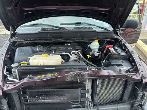 Used 2004 Dodge Ram 1500 Truck ST w/ ST Value Group image 30