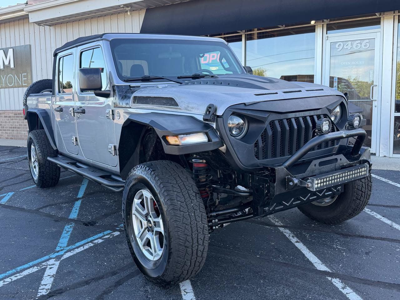 Used 2020 Jeep Gladiator Sport w/ Quick Order Package 24S AWD/4WD image 10