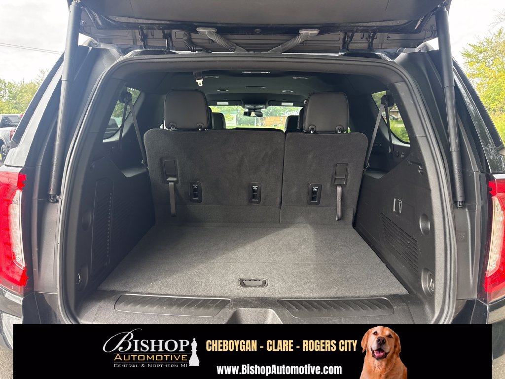 Used 2024 GMC Yukon XL SLT AWD/4WD image 7