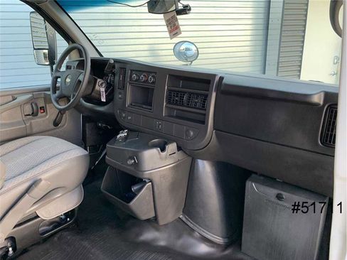 Used 2014 Chevrolet Express 3500 Cutaway Van w/ School Bus Package image 27