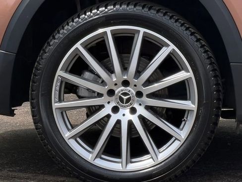 Used 2022 Mercedes-Benz GLB 250 4MATIC image 11