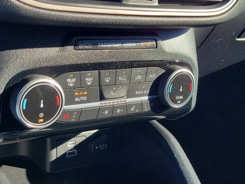 Certified 2022 Ford Escape SE w/ Convenience Package image 30