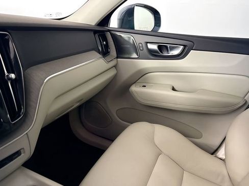 Used 2023 Volvo XC60 T8 Plus w/ Protection Package Premier image 39