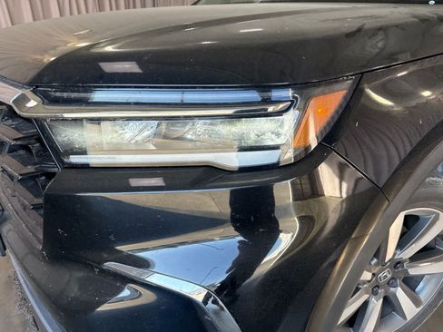 Used 2024 Honda Pilot Touring image 8